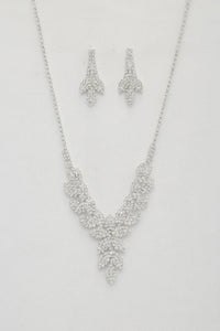 Leaf Pattern Crystal Necklace